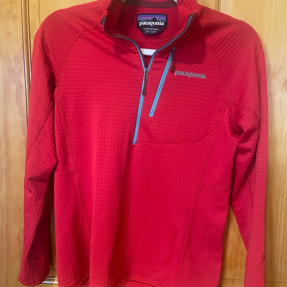 Patagonia Vibrant Red Women's R1 microgrid quarter zip